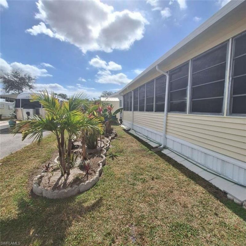 9 Pearl Dr, Unit 9P, Naples, FL 34114 Photo