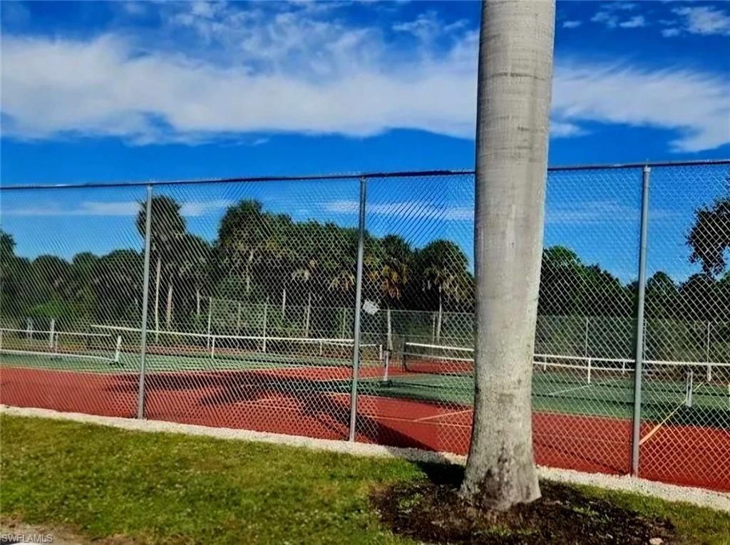 9 Pearl Dr, Unit 9P, Naples, FL 34114 Photo
