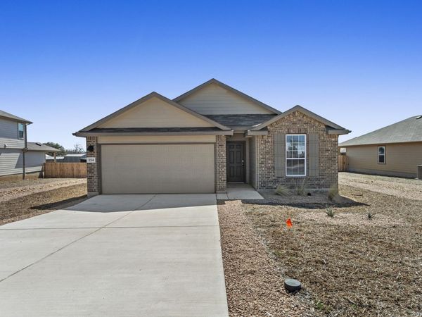 154 Double L Dr, Comfort, TX 78013