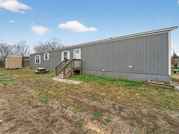 16 Fourth Street ST, Maxwell, TX 78656