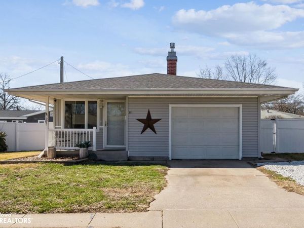 23 Oak Dr, Fort Madison, IA 52627