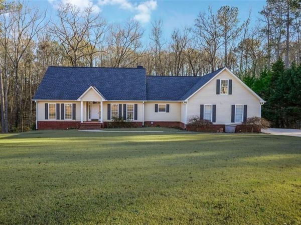 460 Holly Hills Lane , Mcdonough, GA 30252