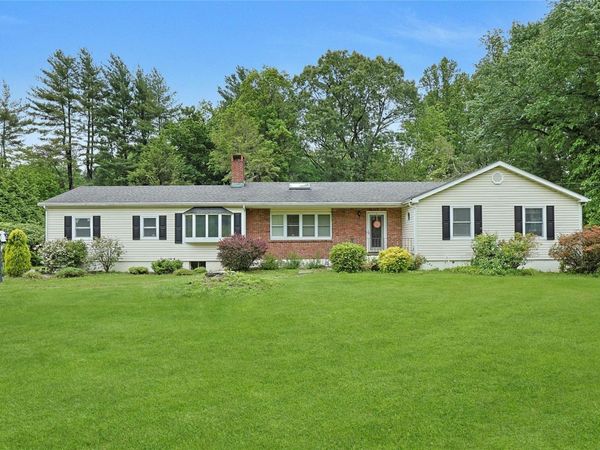 19 Leicester Road , Briarcliff Manor, NY 10510