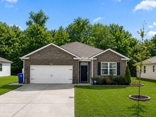 219 Addison Ave, Chapel Hill, TN 37034
