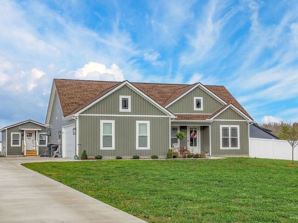 1073 Arch Cope Rd, Morrison, TN 37357