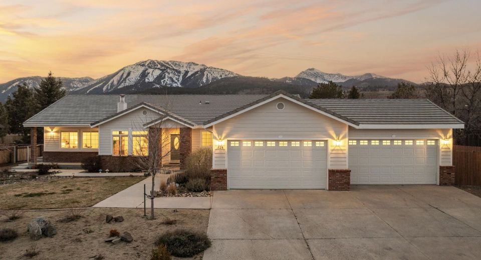 325 Old Washoe Circle, Washoe Valley, NV 89704 Photo