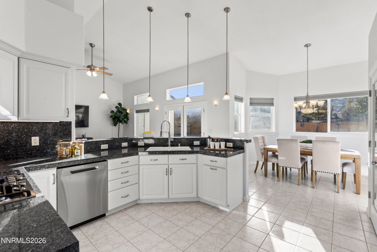 325 Old Washoe Circle, Washoe Valley, NV 89704 Photo