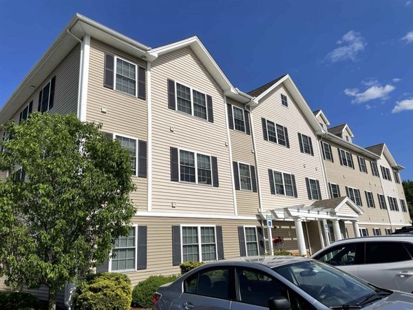 100 Sentinel Court, Unit 210, Manchester, NH 03104