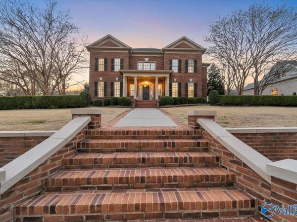 5703 Macon Drive SE, Huntsville, AL 35802