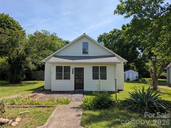 633 S Eastway Drive, Troutman, NC 28166