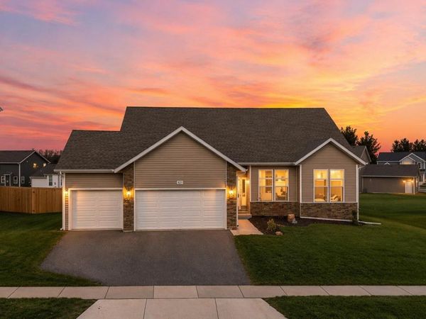 821 Margarets Way, Belleville, WI 53508