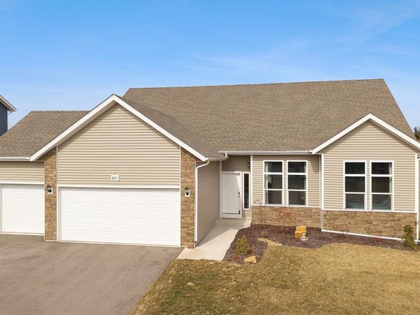 821 Margarets Way, Belleville, WI 53508