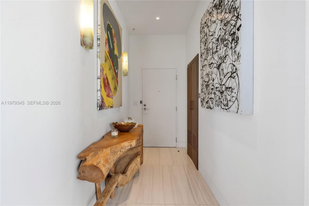 725 NE 22nd St, Unit PH2F, Miami, FL 33137 Photo