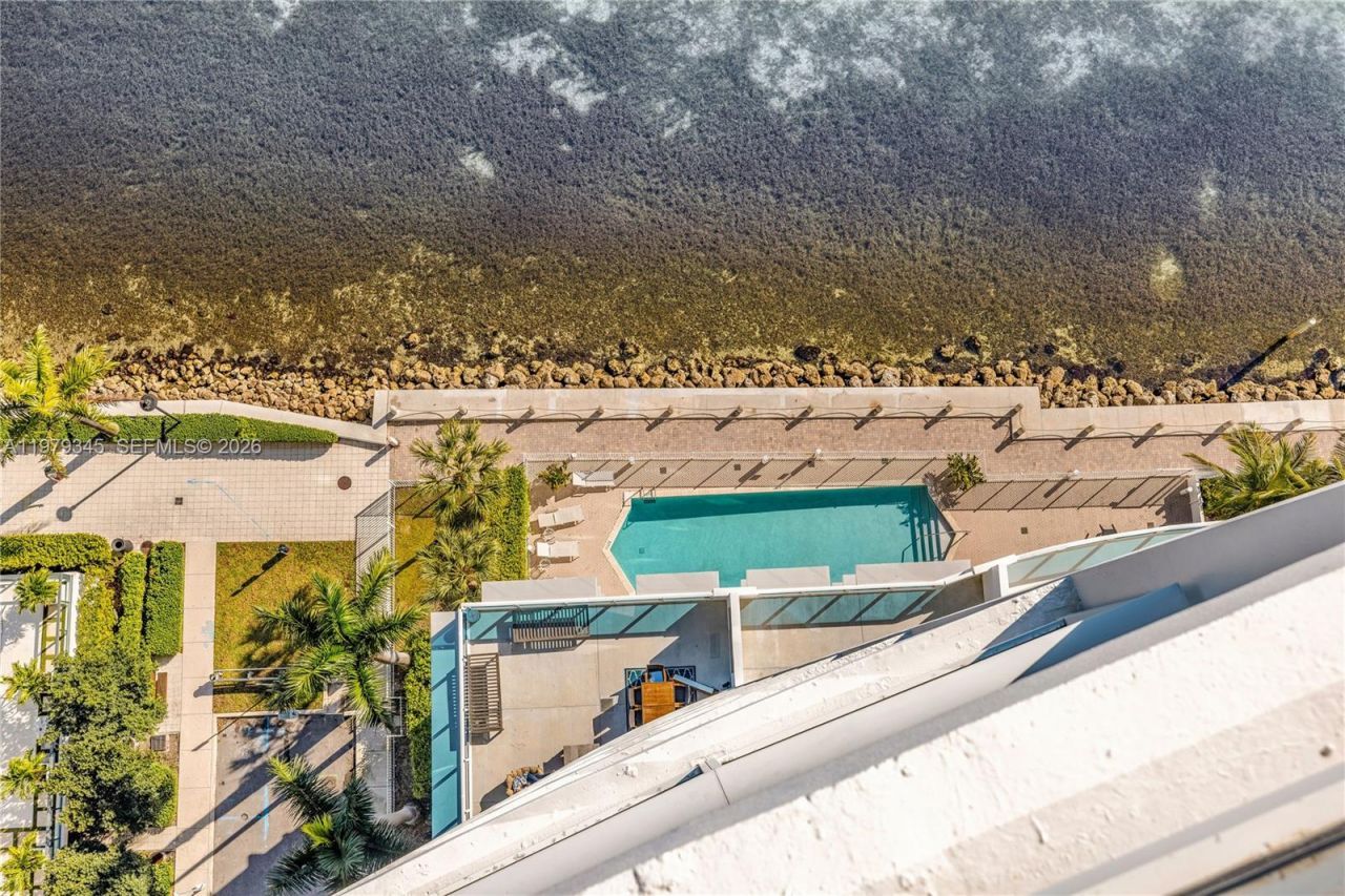 725 NE 22nd St, Unit PH2F, Miami, FL 33137 Photo