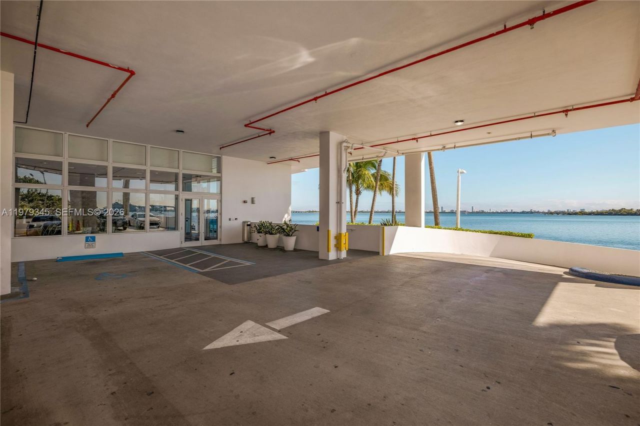 725 NE 22nd St, Unit PH2F, Miami, FL 33137 Photo