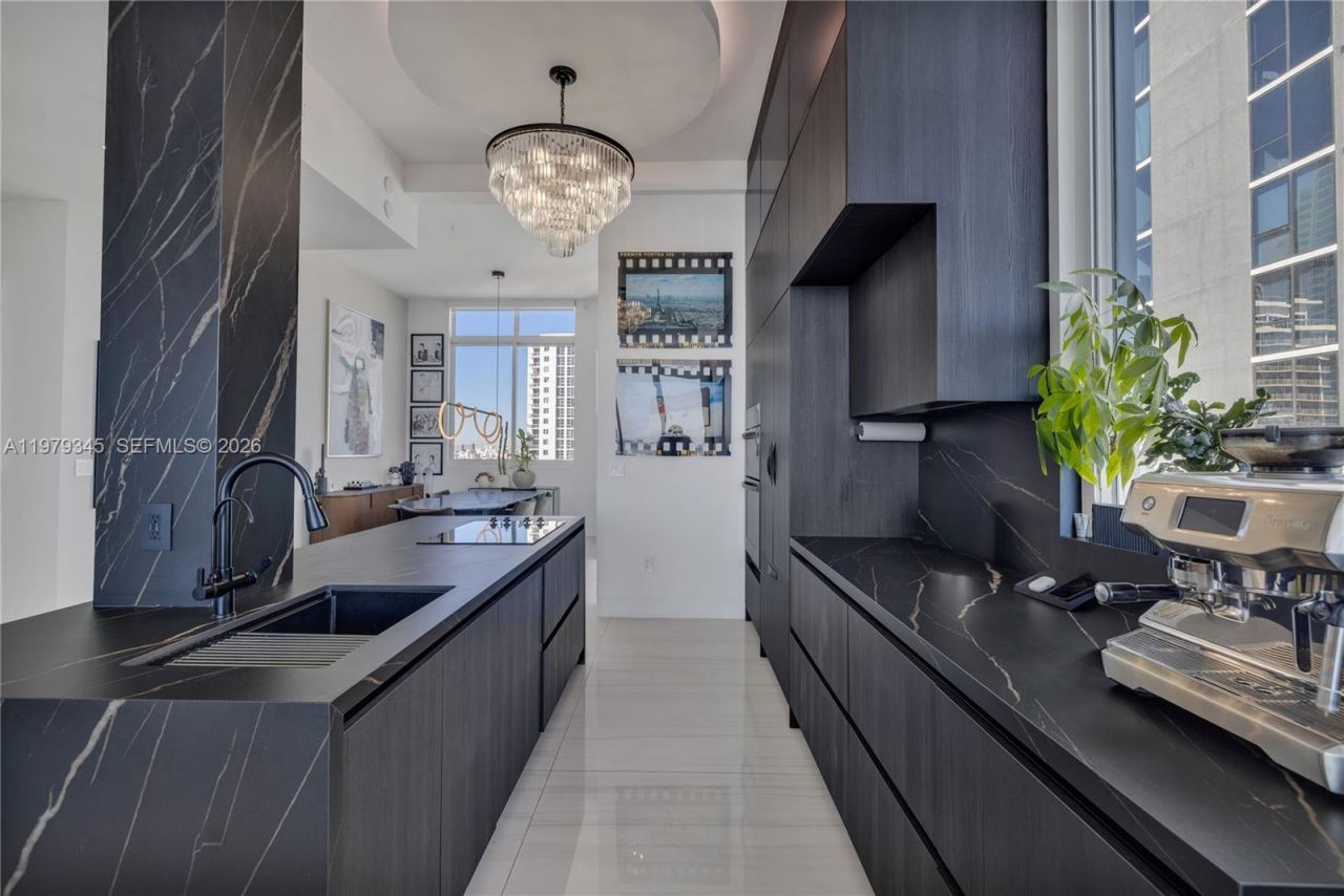 725 NE 22nd St, Unit PH2F, Miami, FL 33137 Photo