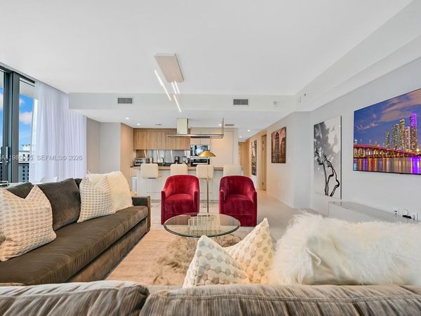 1000 Brickell Plz, Unit 3402, Miami, FL 33131