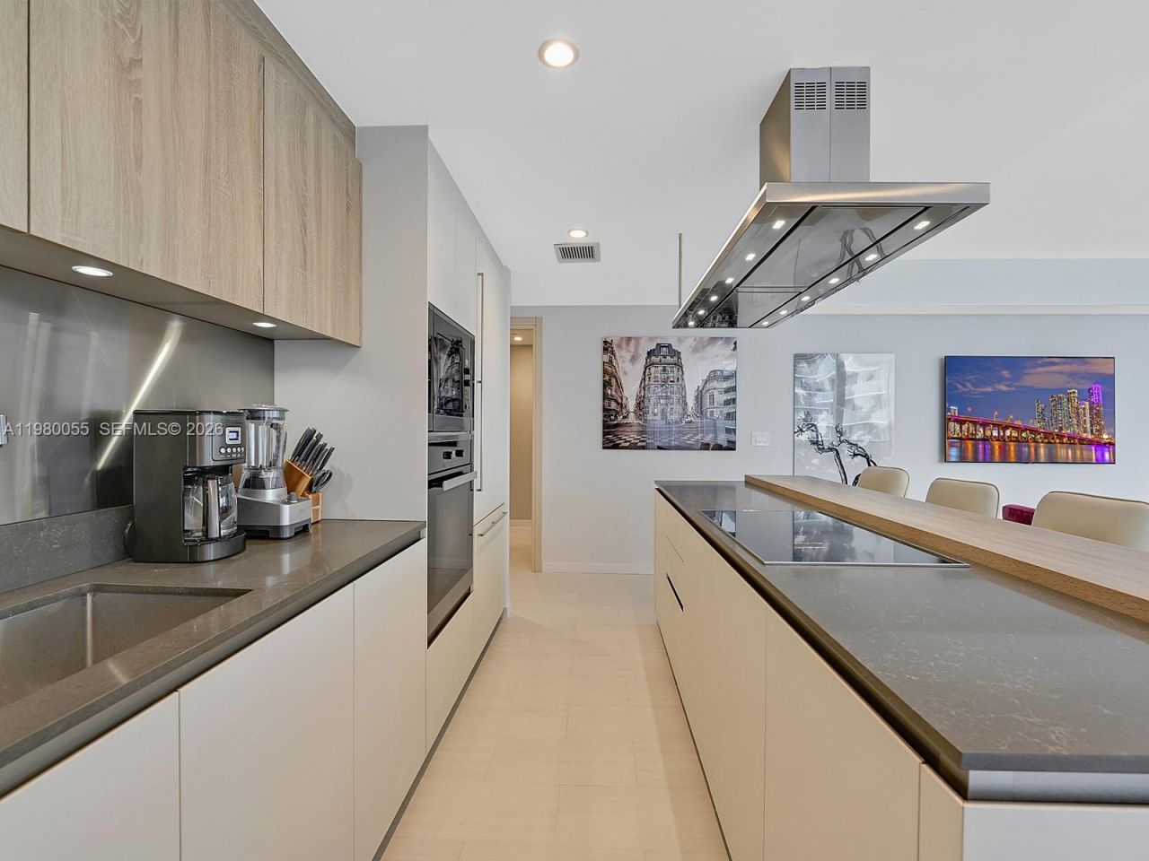 1000 Brickell Plz, Unit 3402, Miami, FL 33131 Photo