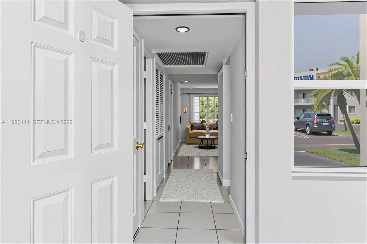 2200 Park Ln , Unit 109, Hollywood, FL 33021 Photo