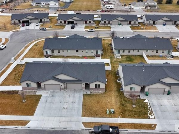 3920 E Tanzanite Drive, IDAHO FALLS, ID 83401