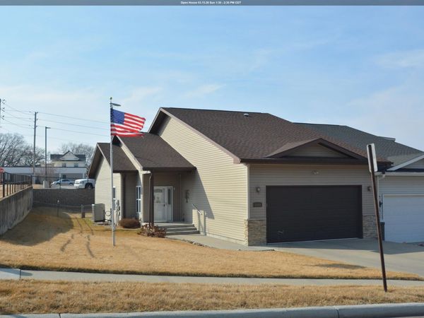 1811 S St Aubin St., Sioux City, IA 51106