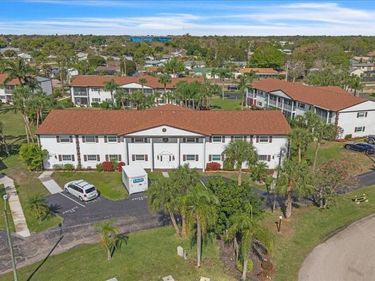 7043 NEW POST DRIVE, Unit 1, NORTH FORT MYERS, FL 33917