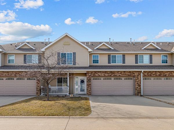 1655 Burr Drive , North Liberty, IA 52317