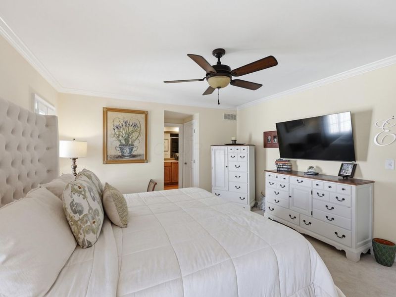 2242 Atlee Court, Unit 5, Columbus, OH 43220 Photo 17