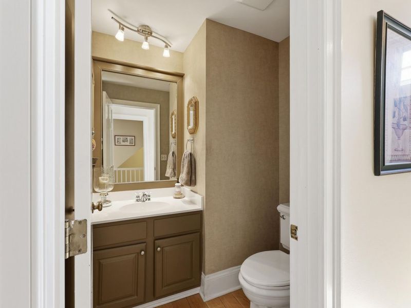 2242 Atlee Court, Unit 5, Columbus, OH 43220 Photo 6