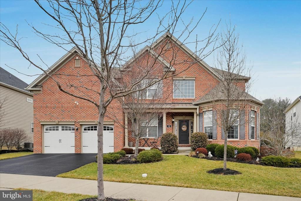 32 Dominic Drive, Downingtown, PA 19335 Main Photo