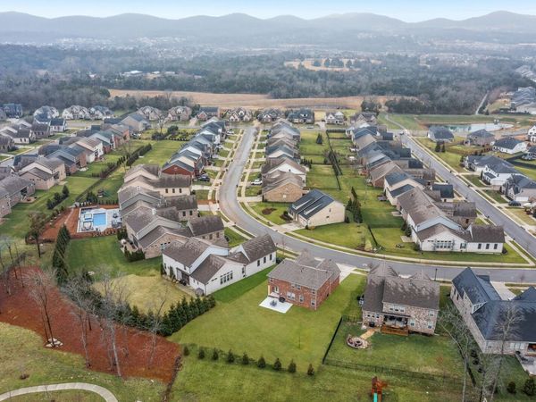 1858 Abbey Wood Dr, Nolensville, TN 37135