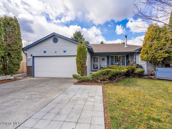 5983 N Loraine St, Coeur d'Alene, ID 83815