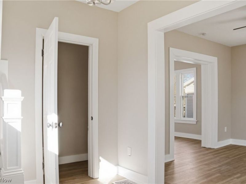 2016 Pointview Avenue , Youngstown, OH 44502 Photo 5