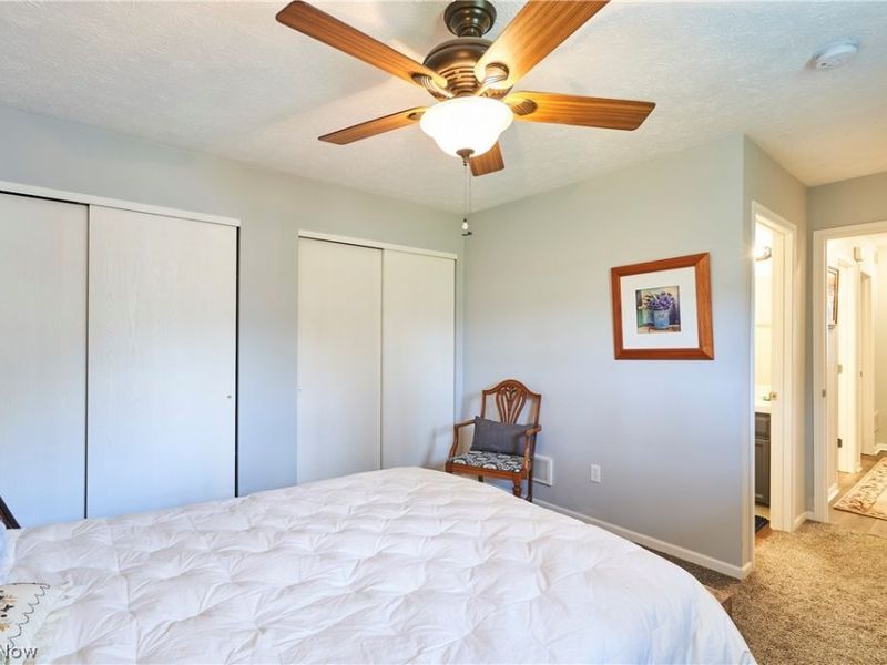 329 Spruce Street , Barberton, OH 44203 Photo 13