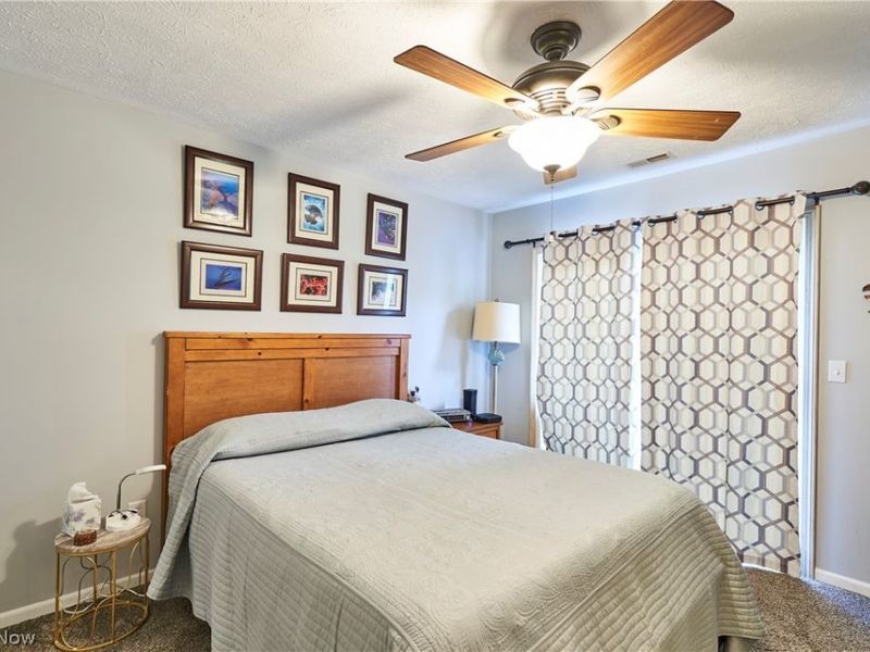 329 Spruce Street , Barberton, OH 44203 Photo 17