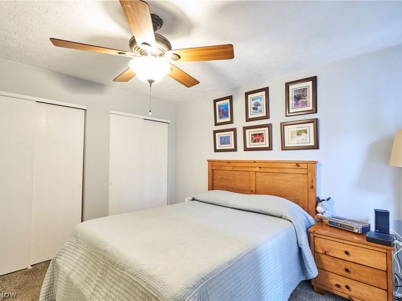 329 Spruce Street , Barberton, OH 44203 Photo 18