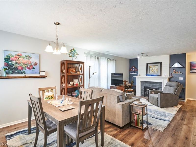 329 Spruce Street , Barberton, OH 44203 Photo 4