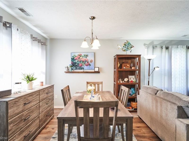 329 Spruce Street , Barberton, OH 44203 Photo 5