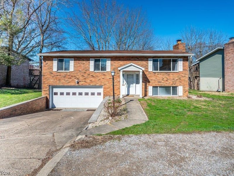 3601 1st Avenue, Vienna, WV 26105 Photo 1