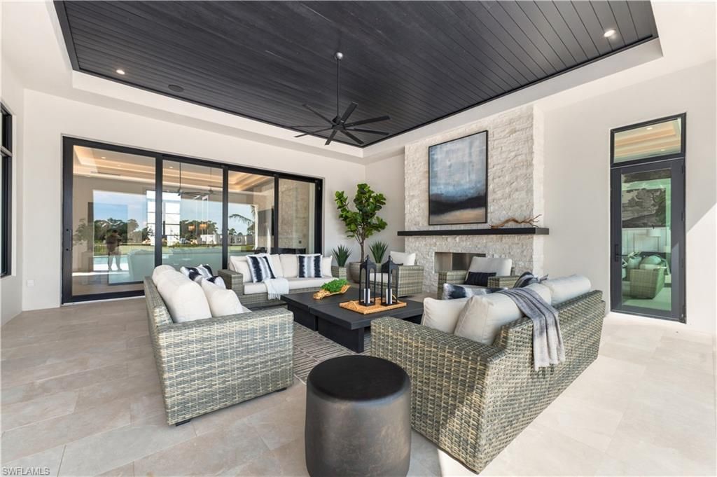 944 Chimney Rock Rd, Naples, FL 34120 Photo
