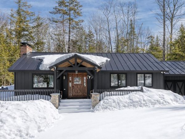 43 Beaver Street, Winhall, VT 05340