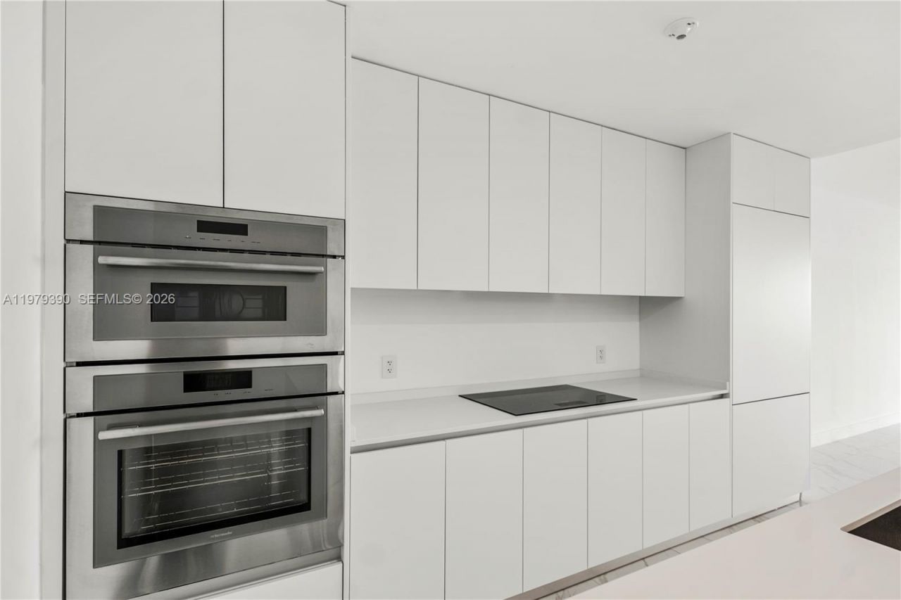 700 NE 24th St , Unit 4102, Miami, FL 33137 Photo