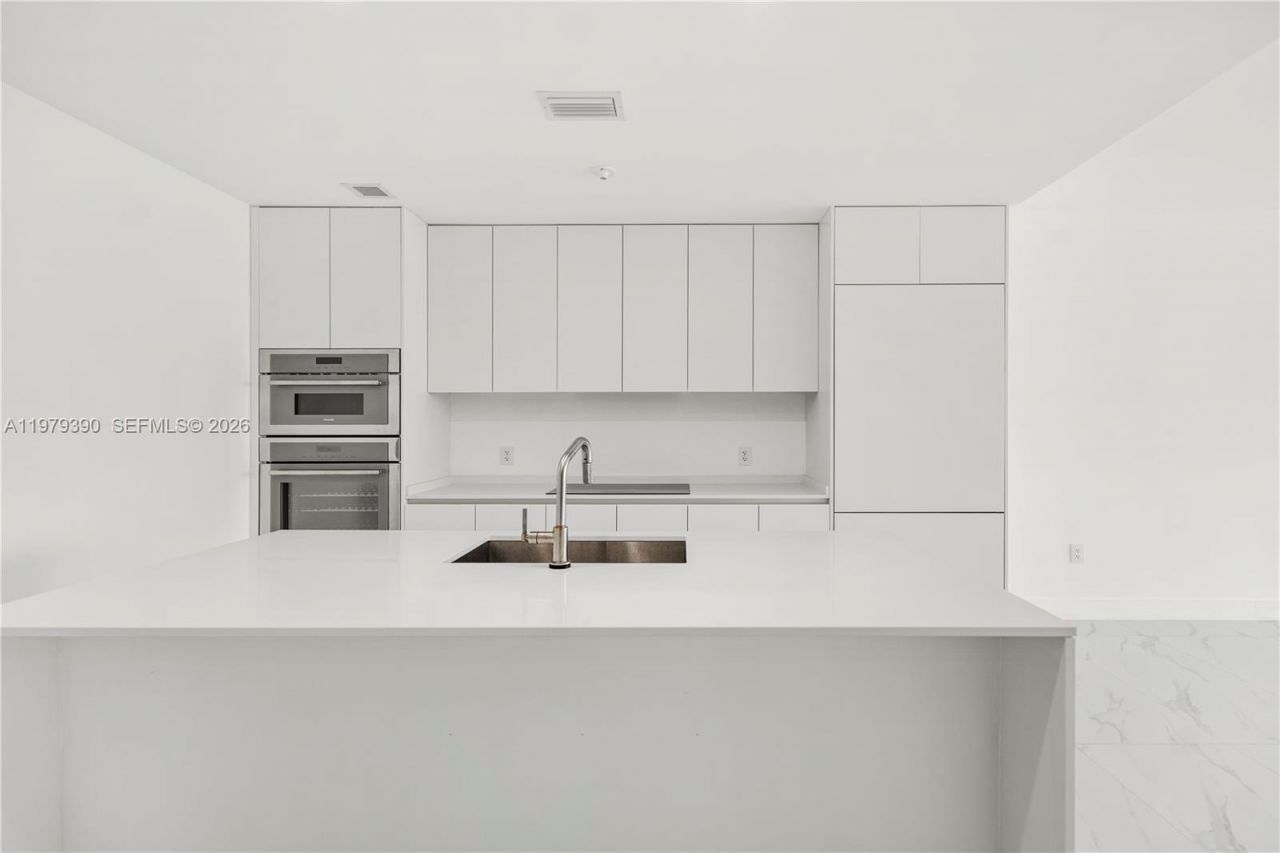 700 NE 24th St , Unit 4102, Miami, FL 33137 Photo