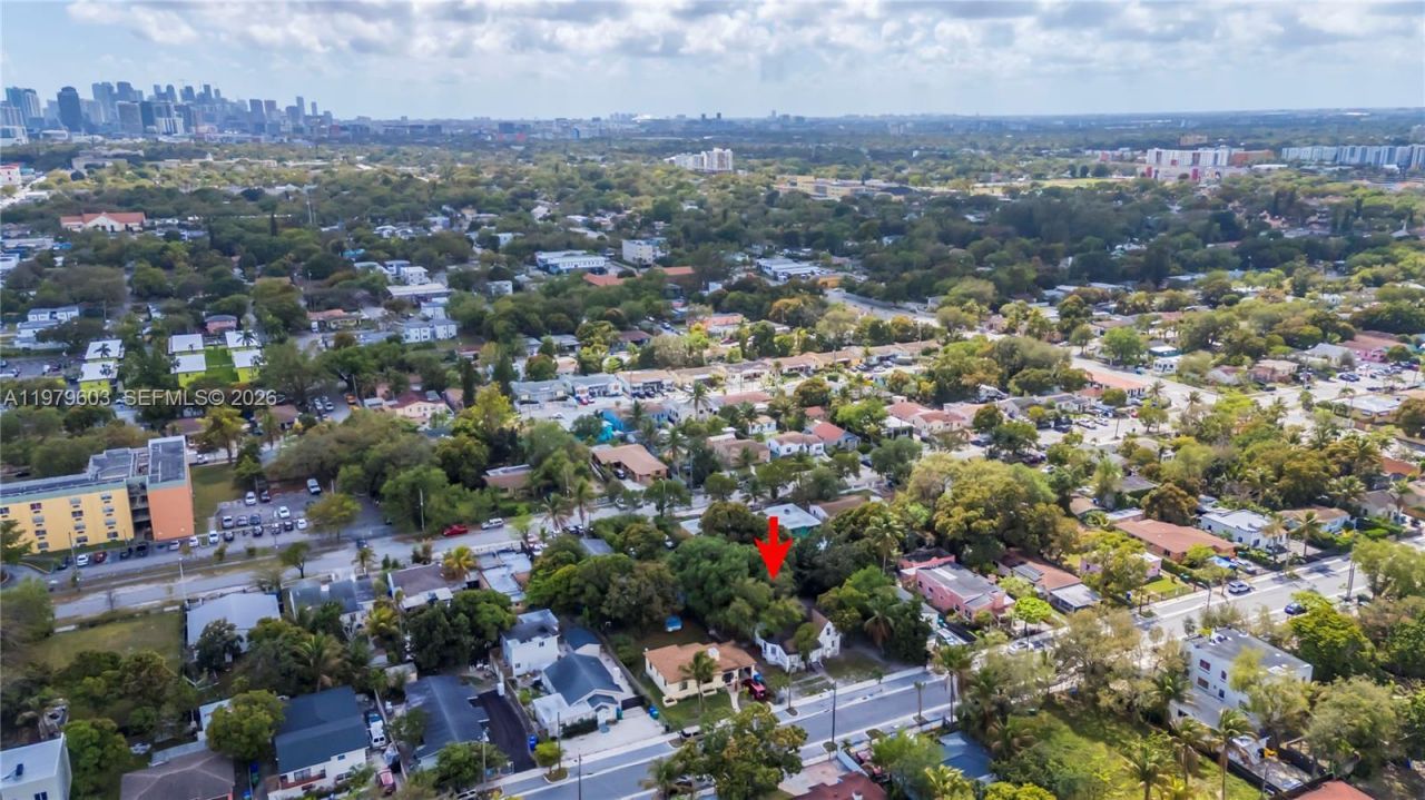 98 NE 70th St , Miami, FL 33138 Photo