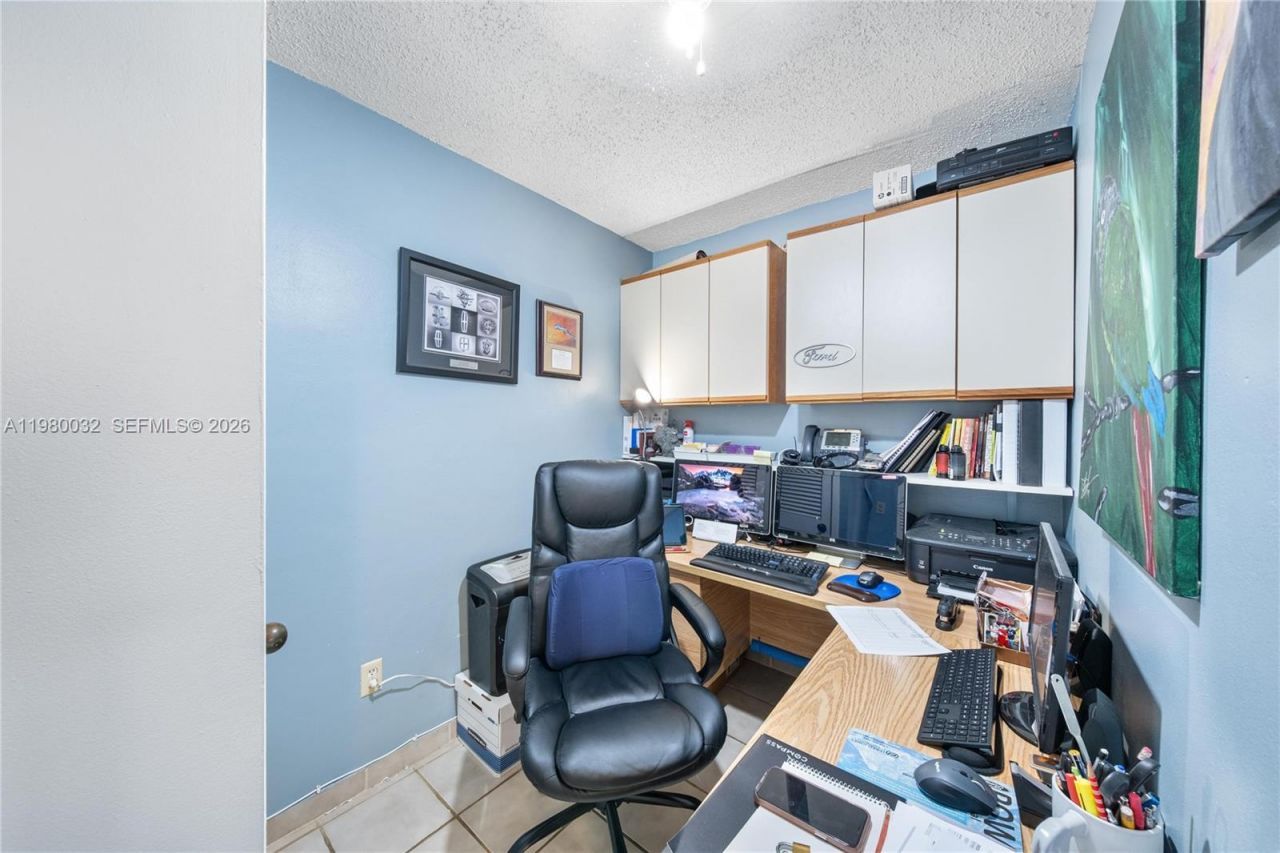 10020 SW 83rd St, Miami, FL 33173 Photo