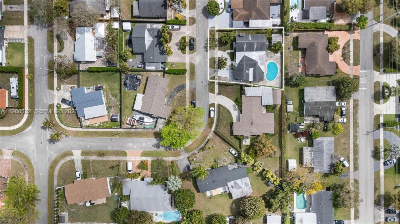 10020 SW 83rd St, Miami, FL 33173 Photo