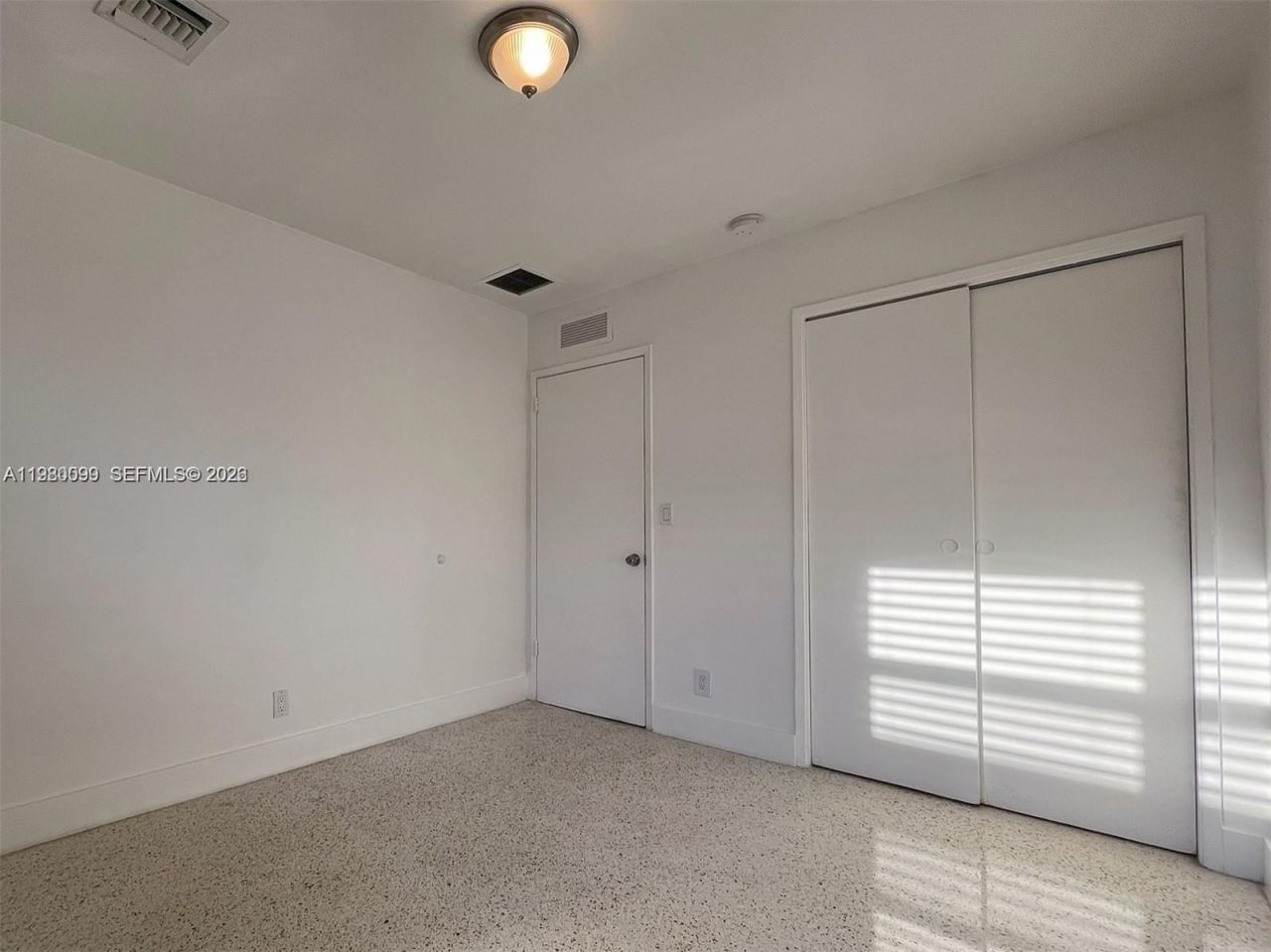 514 NE 4th Ave, Unit 514, Hallandale Beach, FL 33009 Photo