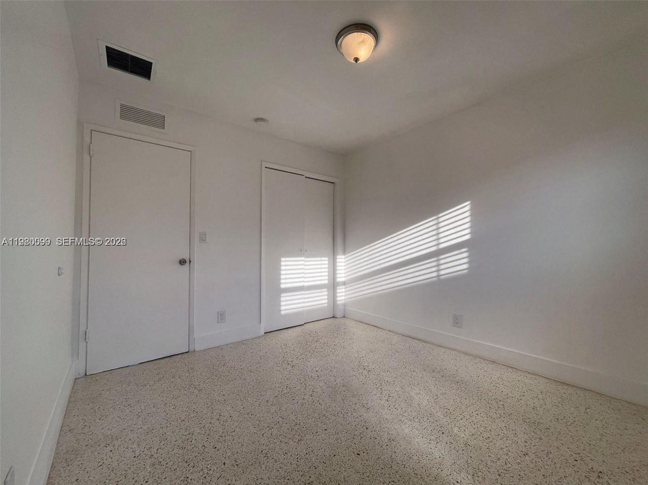 514 NE 4th Ave, Unit 514, Hallandale Beach, FL 33009 Photo