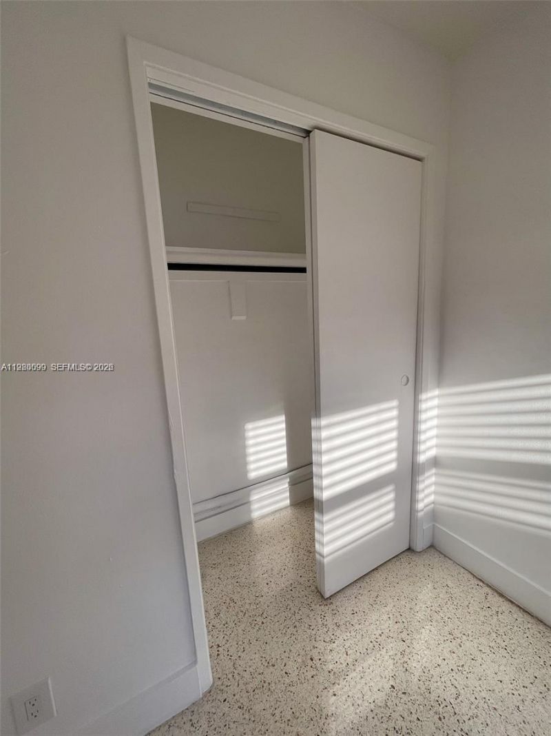 514 NE 4th Ave, Unit 514, Hallandale Beach, FL 33009 Photo