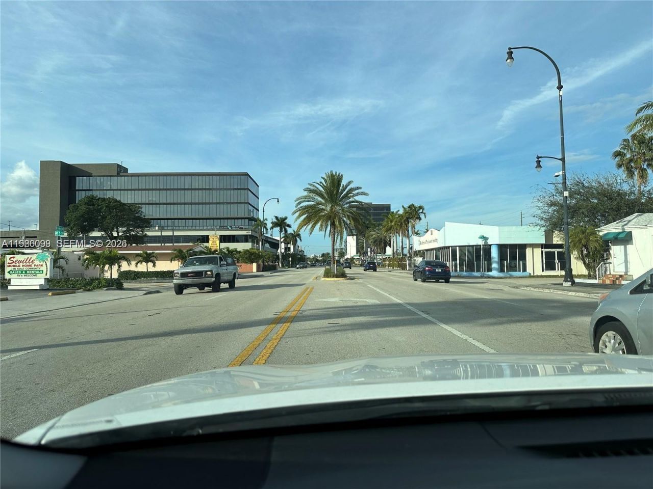 514 NE 4th Ave, Unit 514, Hallandale Beach, FL 33009 Photo